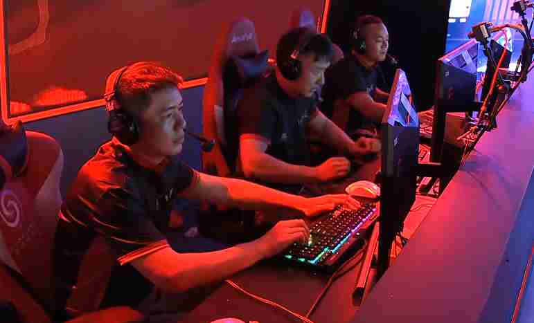 《街头篮球》FSPL职业组首周惊现黑马 神威2连胜逆袭