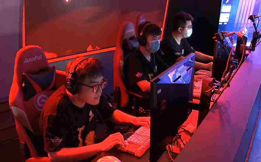 《街头篮球》FSPL职业组首周惊现黑马 神威2连胜逆袭