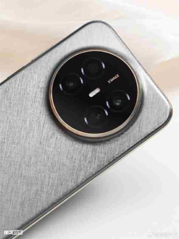 华为Mate70Air图赏提前来袭!金丝银锦配色超抢眼 
