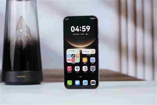 余承东换上华为Mate 华为性能最好的手机