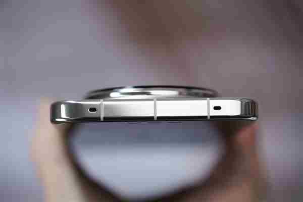 余承东换上华为Mate 华为性能最好的手机