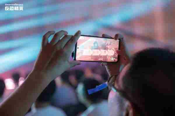 CSOL暑期发布会:全新传奇近战武器全球首曝