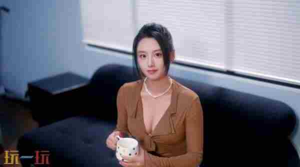 在AI统治下求生:颠覆性游戏SB帝国